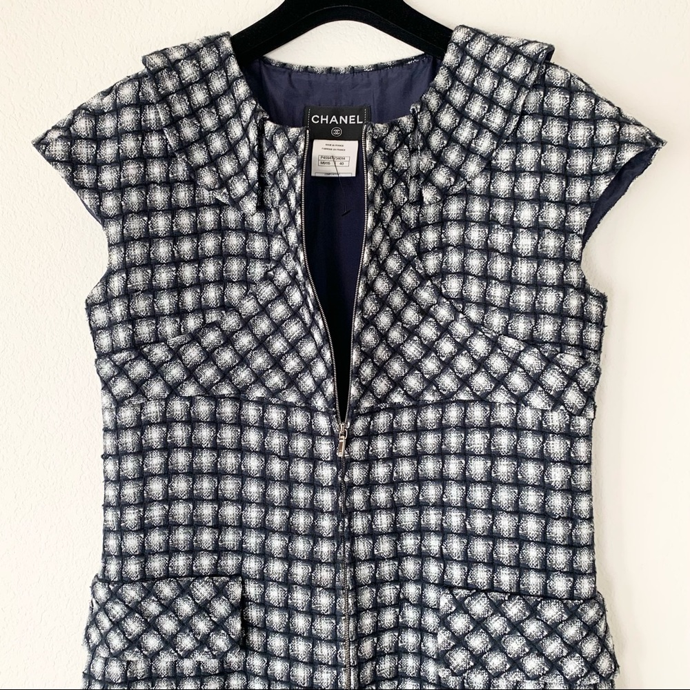Chanel tweed CC zipper dress - Picture 7 of 16